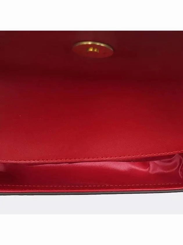 476804 Red color tiger chain clutch and shoulder bag