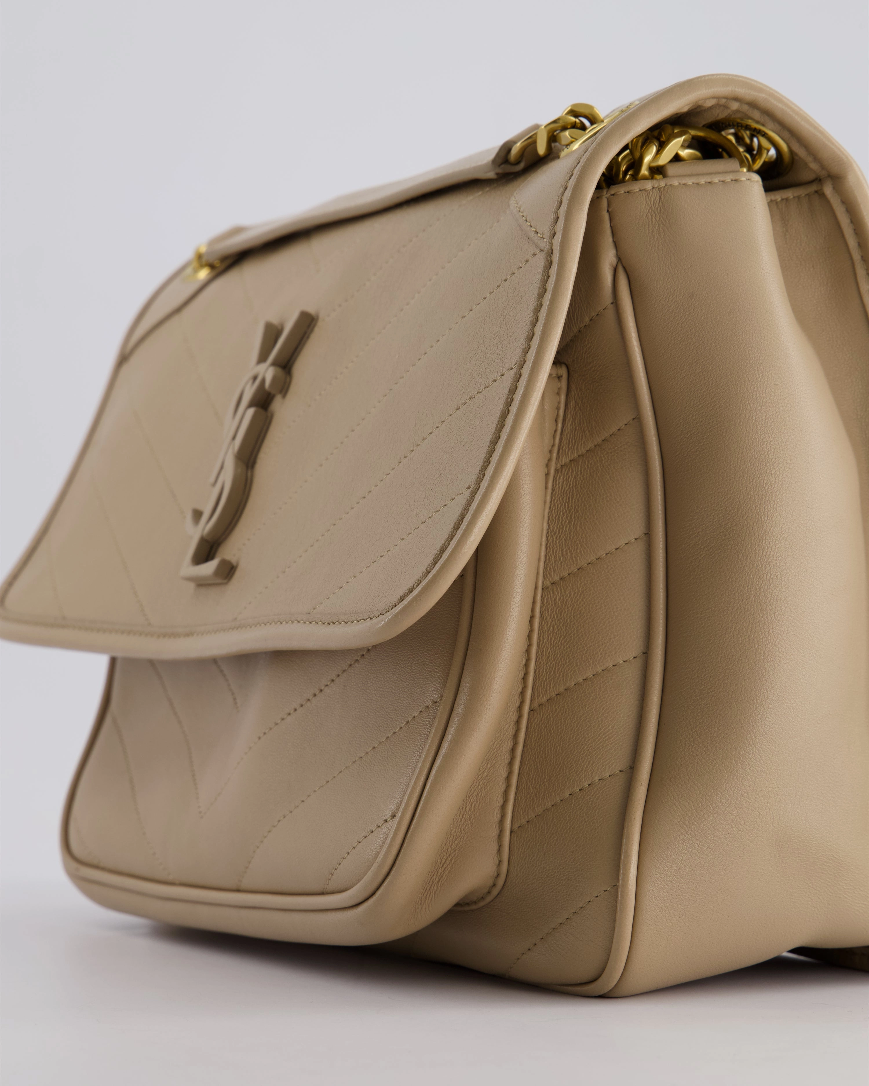 *HOT* Saint Laurent Beige Niki Medium YSL Leather Shoulder Bag in Calfskin Leather with Gold Hardware RRP 2,430