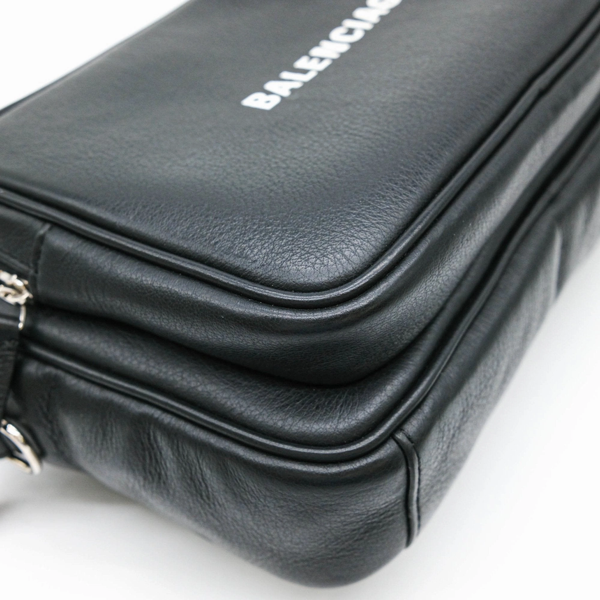 Balenciaga Leather Shoulder Bag Sling Bag (Pre-Owned)