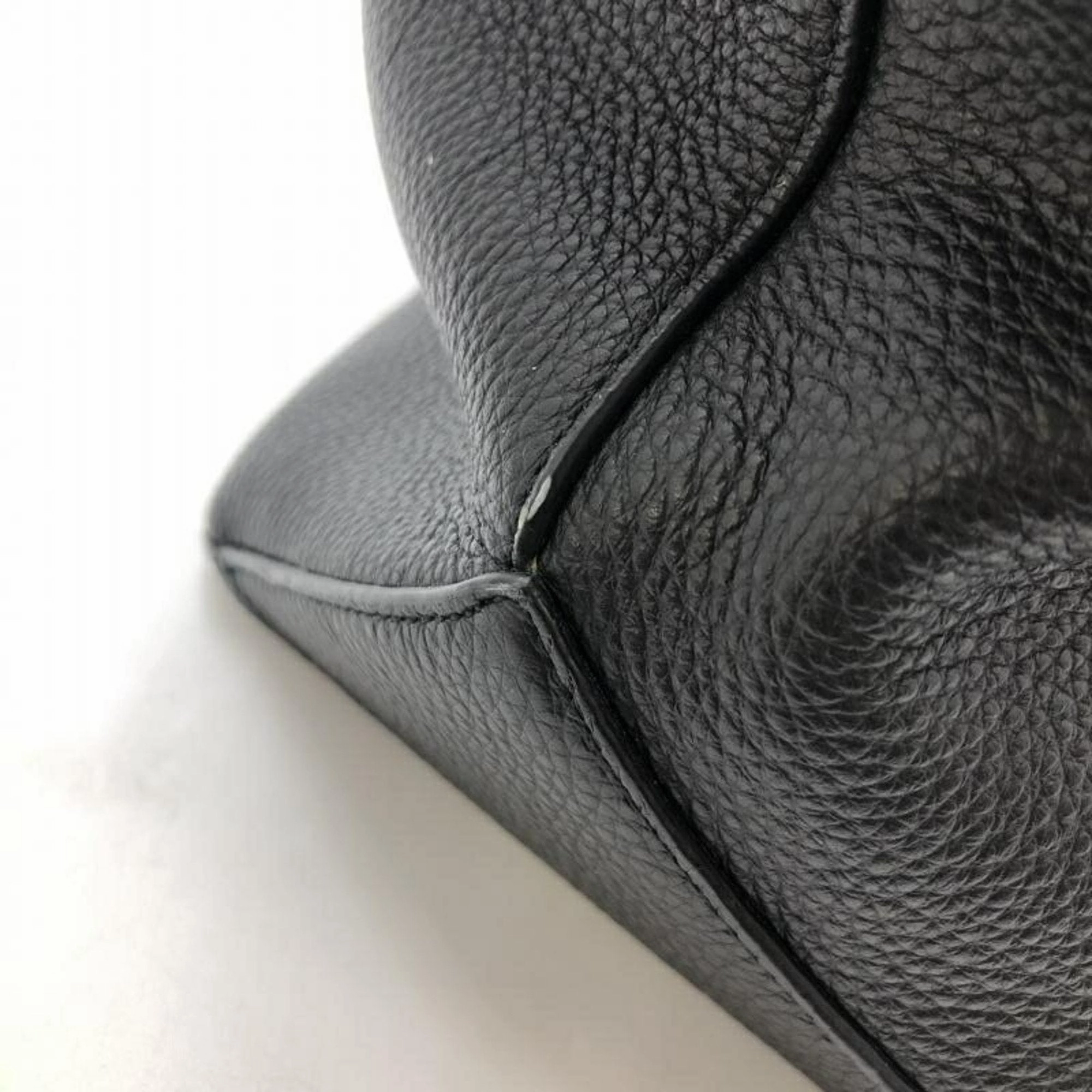 Bally Leather Tote Bag (Pre-Owned)