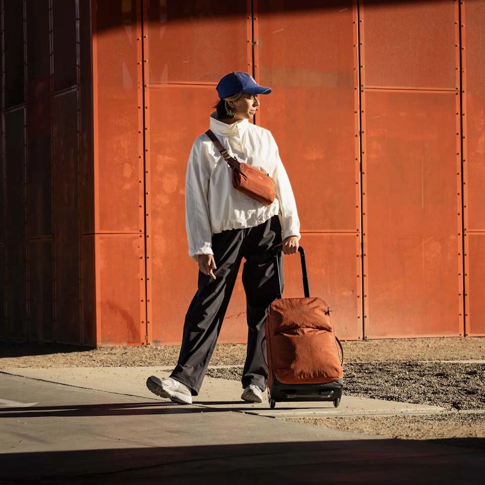 Bellroy Lite Carry-On Luggage