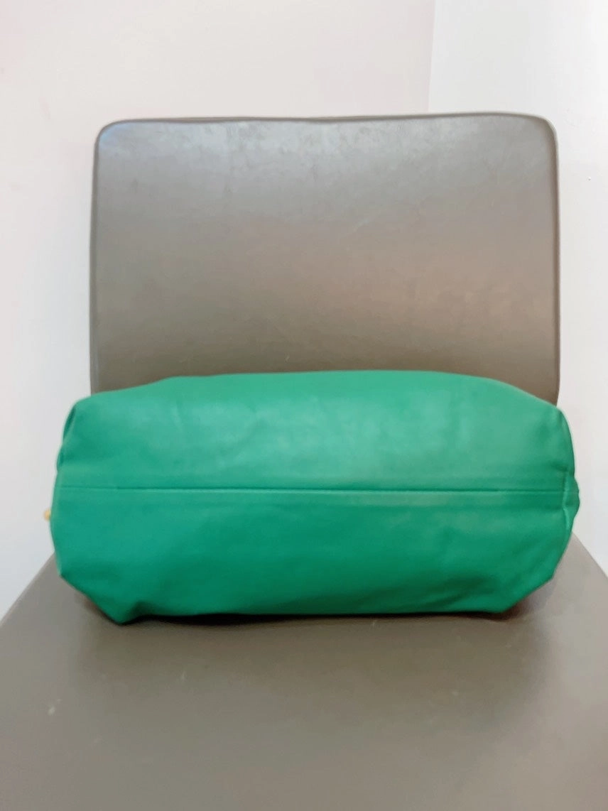 Bottega Veneta Big Chain Pouch Green Leather Shoulder Bag