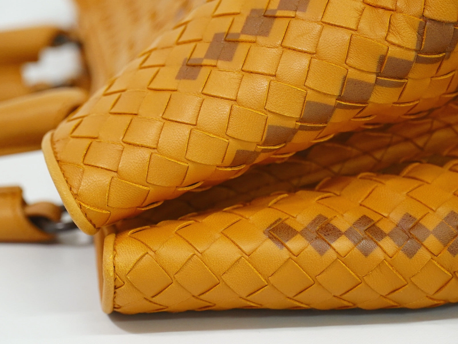 Bottega Veneta Intrecciato Leather Tote Bag (Pre-Owned)
