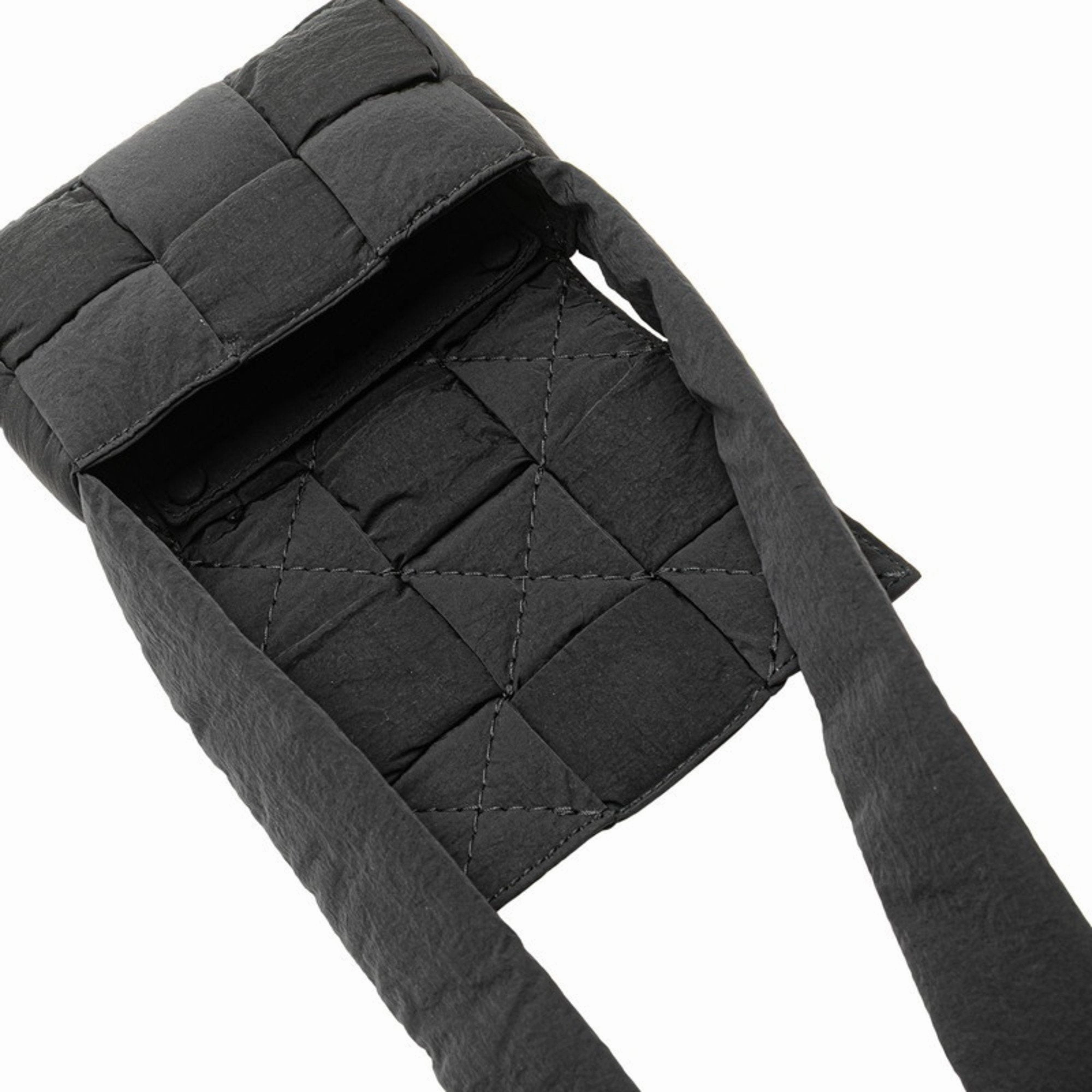 Bottega Veneta Nylon Shoulder Bag (Pre-Owned)