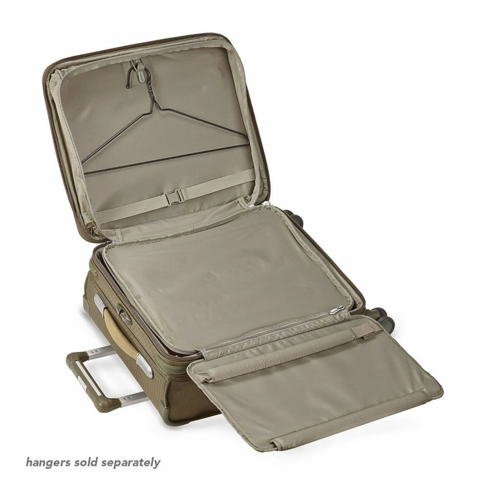 Briggs & Riley Baseline 21" International Carry-On Green Greensize Small