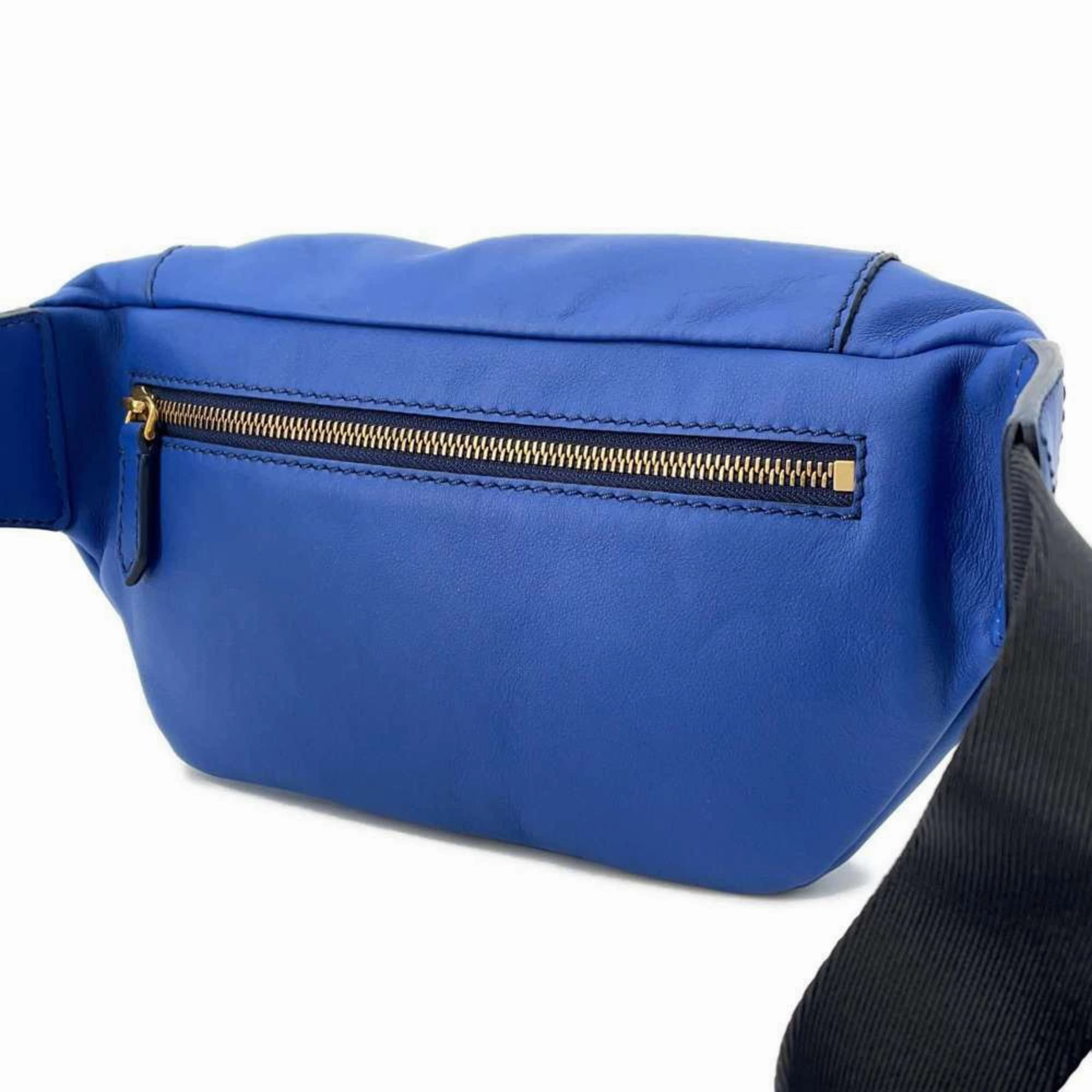 Burberry Leather Pouch Sling Bag (Pre-Owned)
