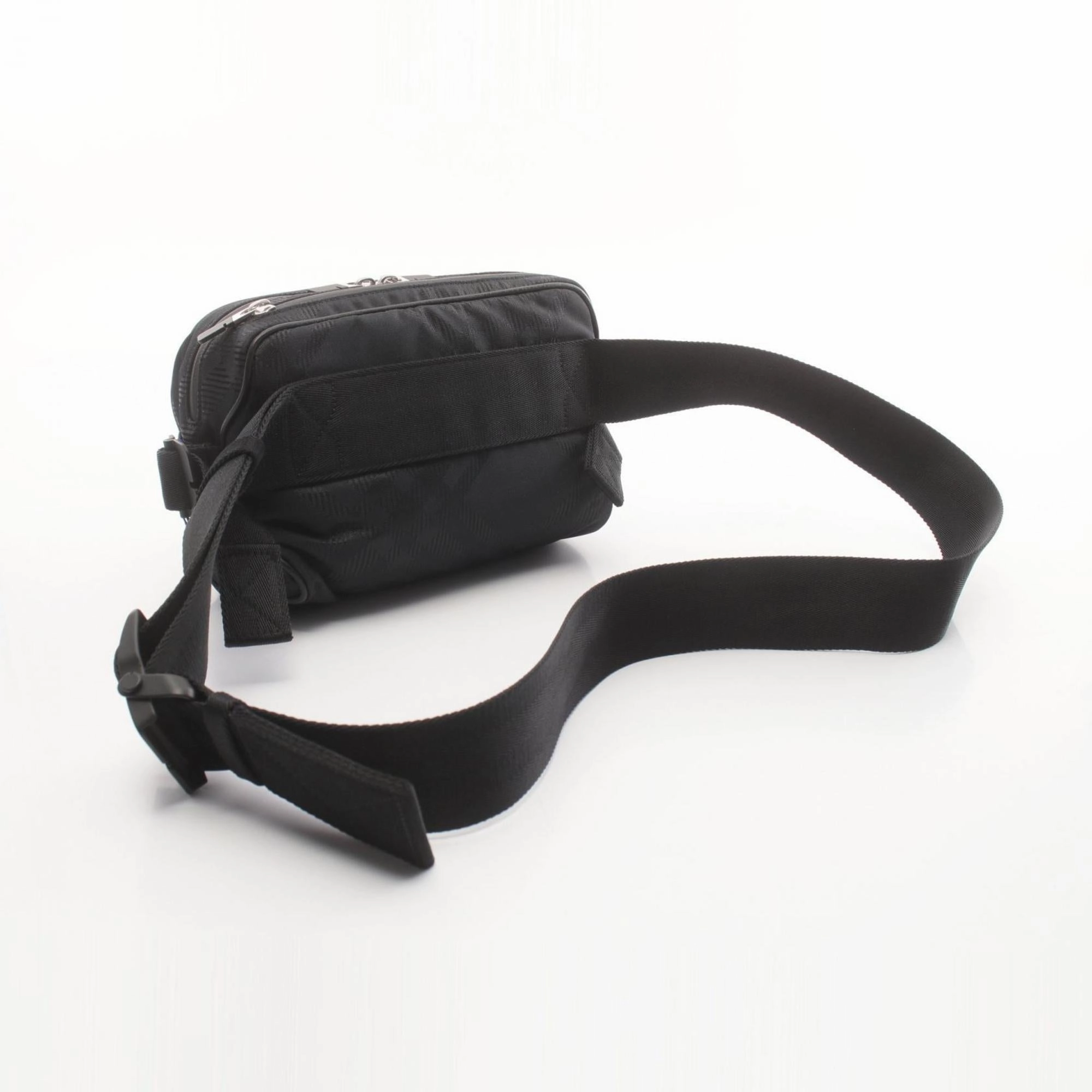Burberry  Nylon Fanny Pack (Pre-Owned)