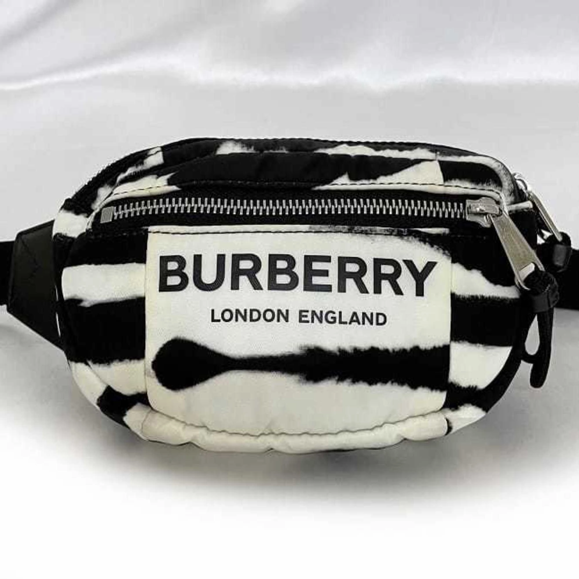 Burberry  Nylon Leather Shoulder Bag Sling Bag (Pre-Owned)