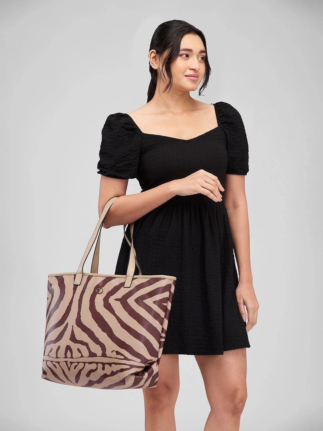 Caprese Zuzu Large Beige Tote Bag
