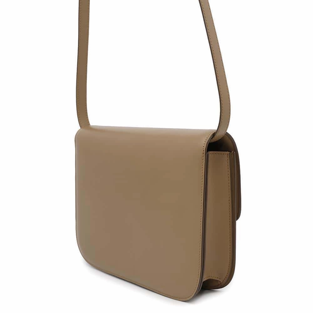 CELINE Classic Box Shoulder Bag Beige164173 Box Calf LeatherLeather Size Medium
