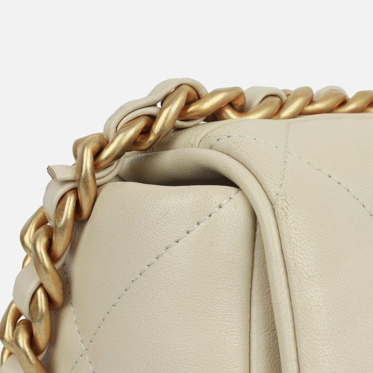 Chanel - Maxi 19 Flap Bag - Beige Lambskin MHW - Pre-Loved - 2020