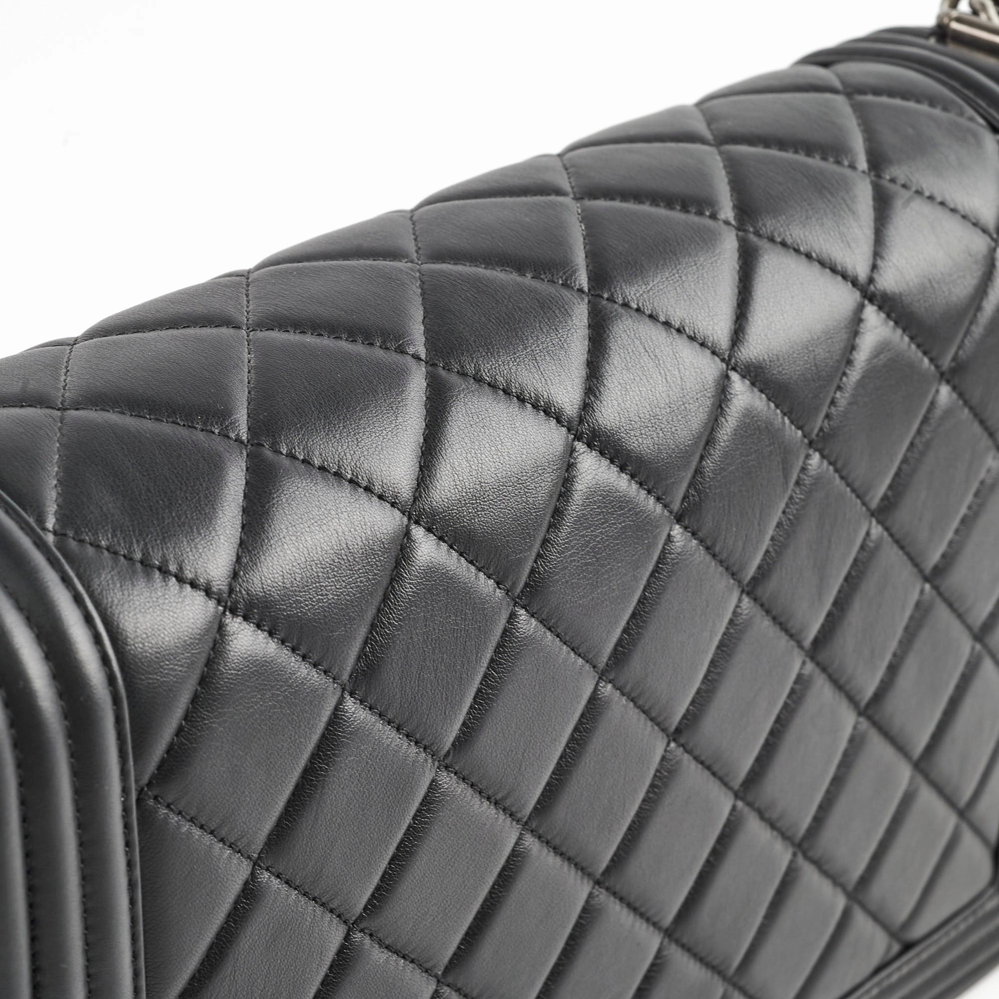 Chanel Boy Large Lambskin Black - Series 19