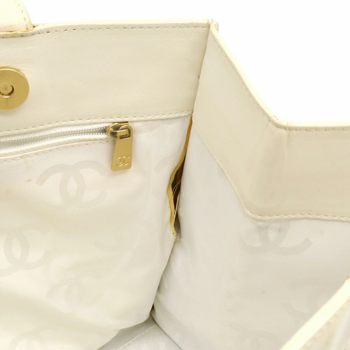 Chanel Camellia Patent Leather Tote Bag
