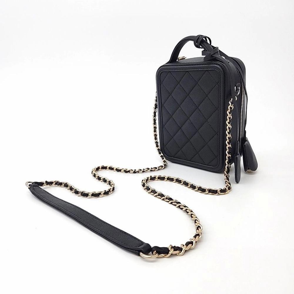 Chanel Caviar Cosmetics Tote & Shoulder Bag (2457032)