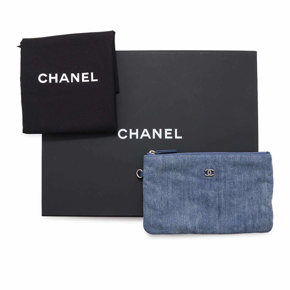 CHANEL CHANEL22 ChainShoulder Bag BlueAS3260 Washed Denim Size Small