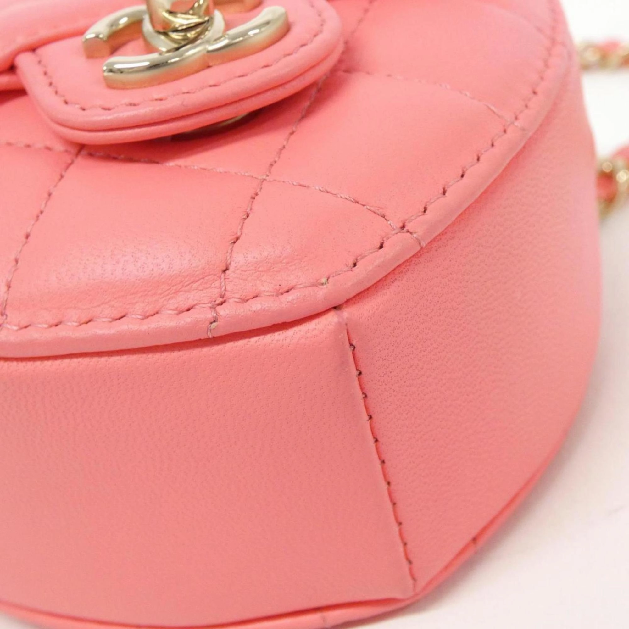 Chanel Leather Fanny Pack (Pre-Owned)