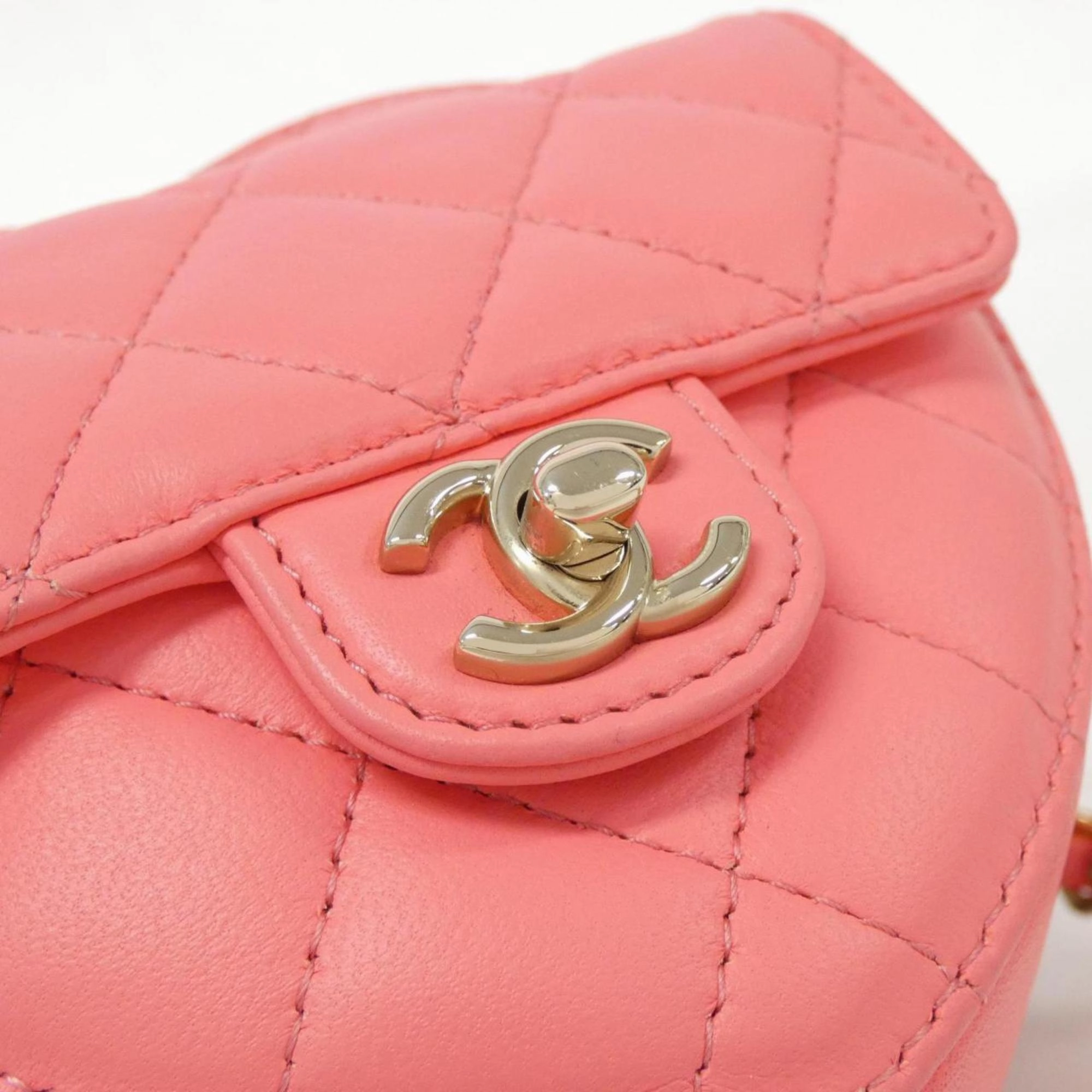 Chanel Leather Fanny Pack (Pre-Owned)