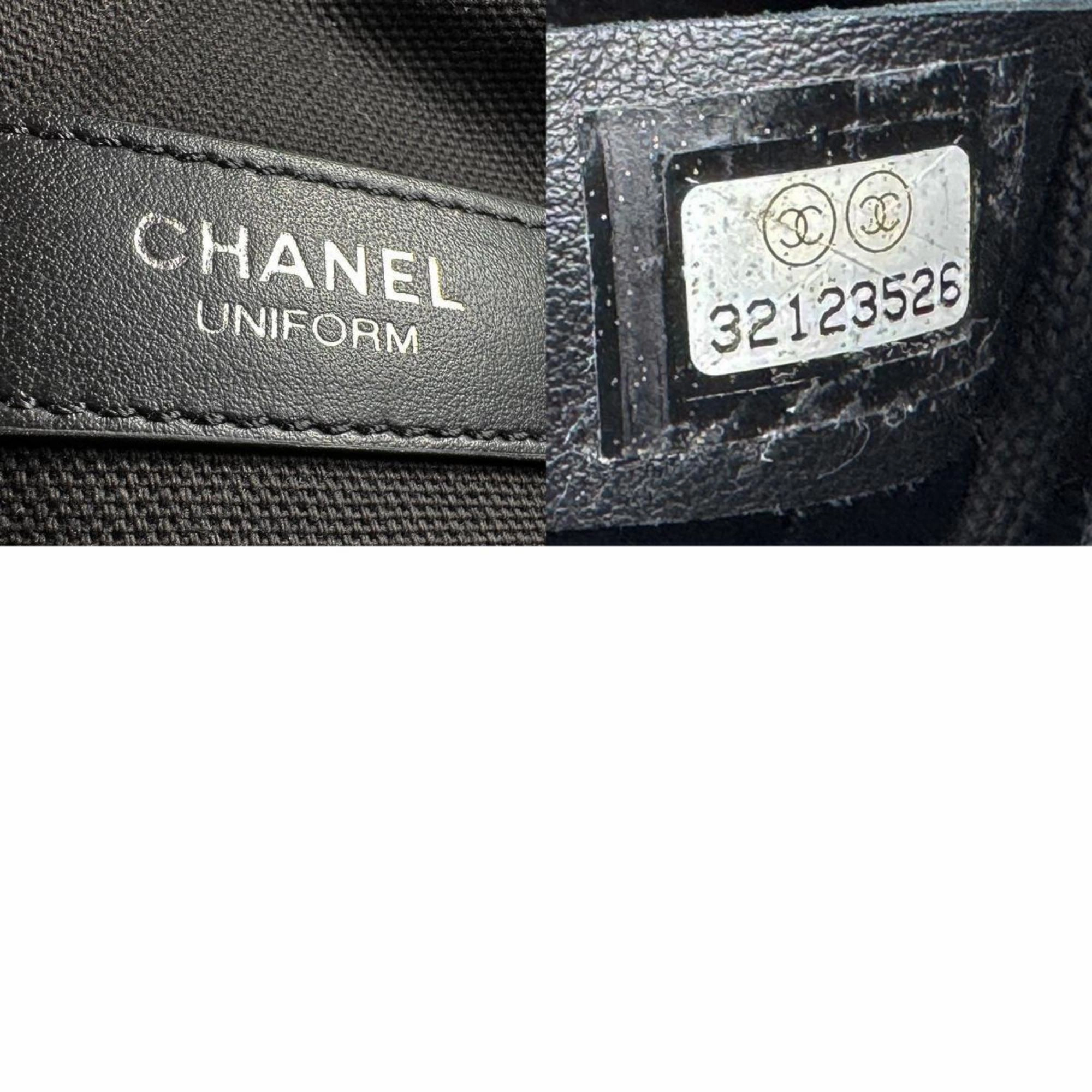 Chanel Leather Fanny Pack Sling Bag (Pre-Owned)
