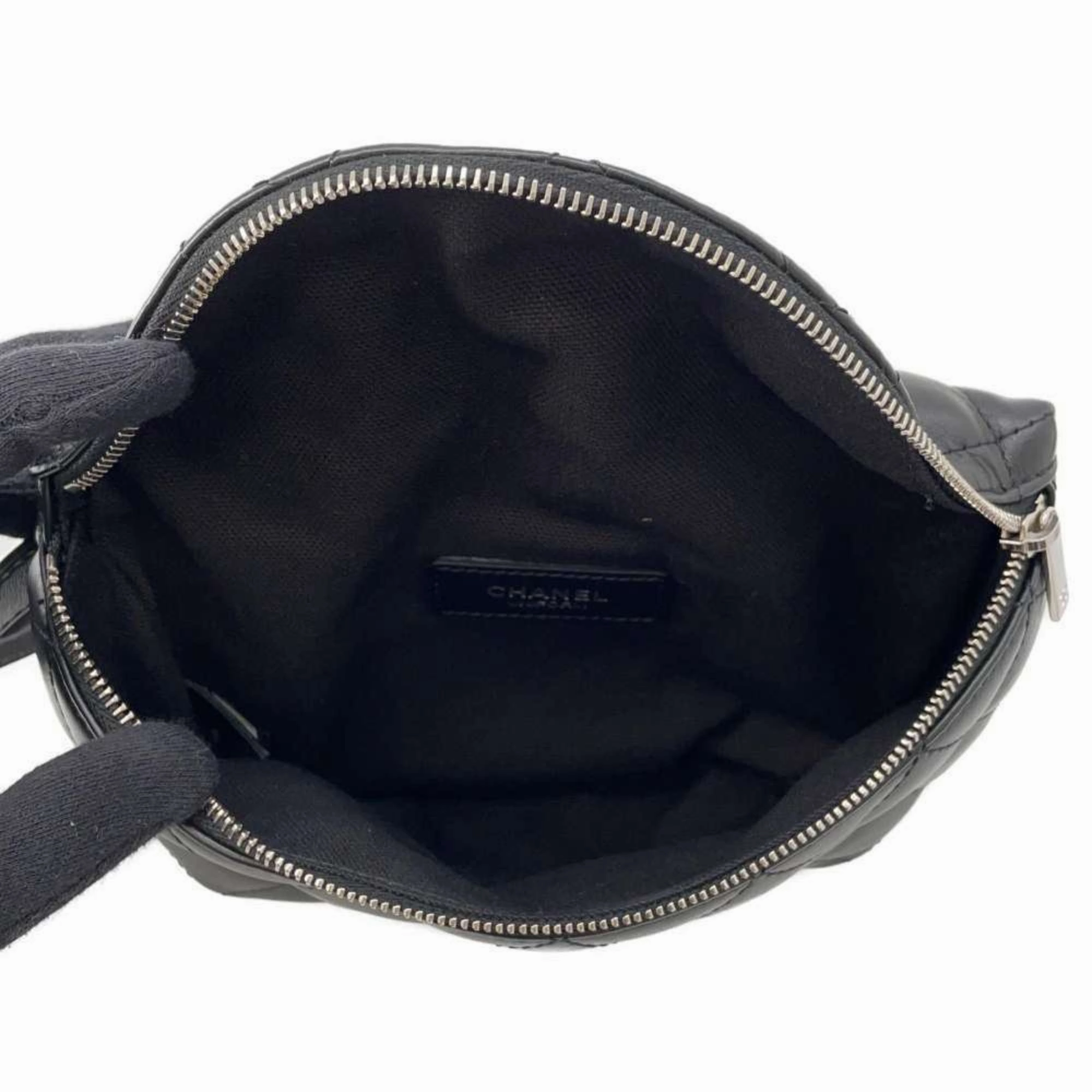 Chanel Leather Sling Bag (Pre-Owned)