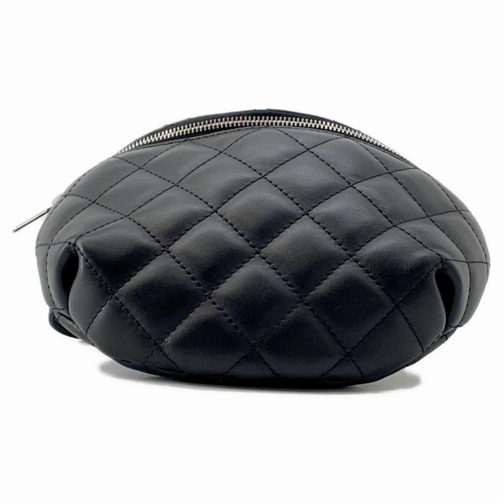 Chanel Leather Sling Bag (Pre-Owned)