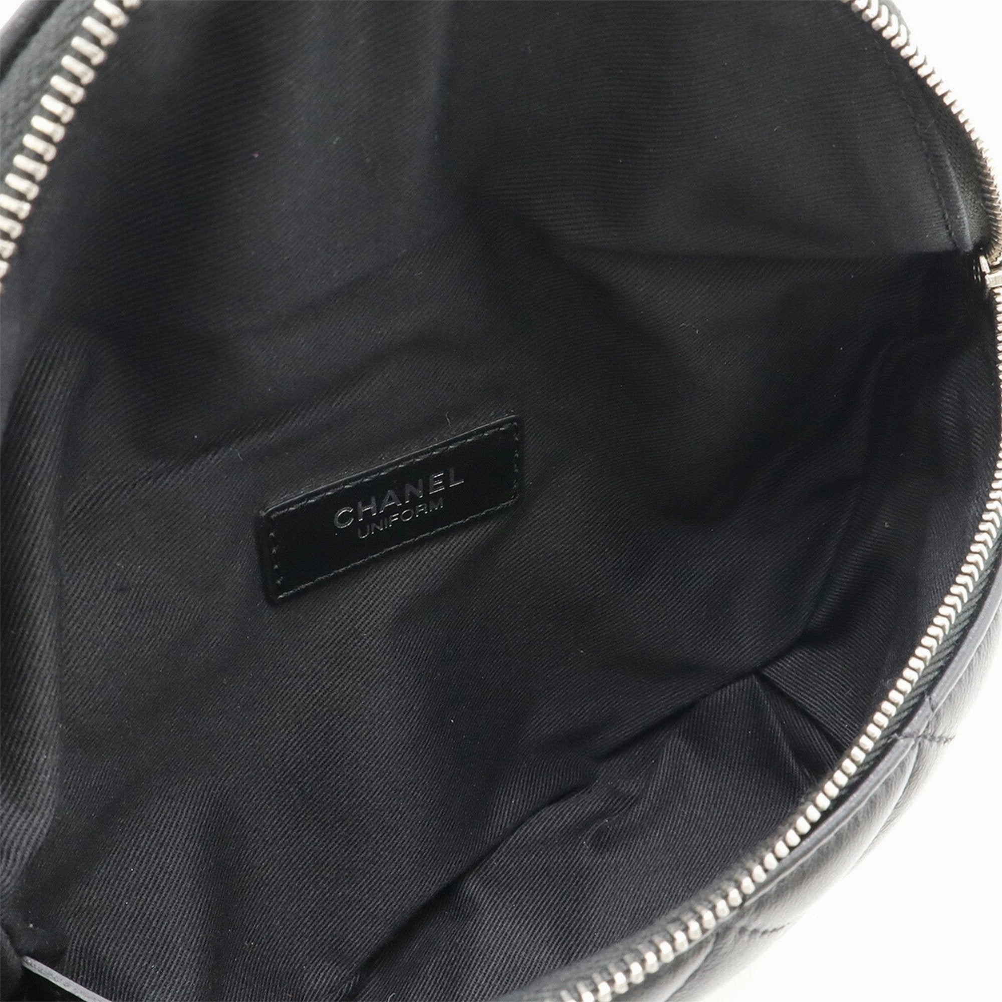 Chanel Matelasse Leather Sling Bag (Pre-Owned)