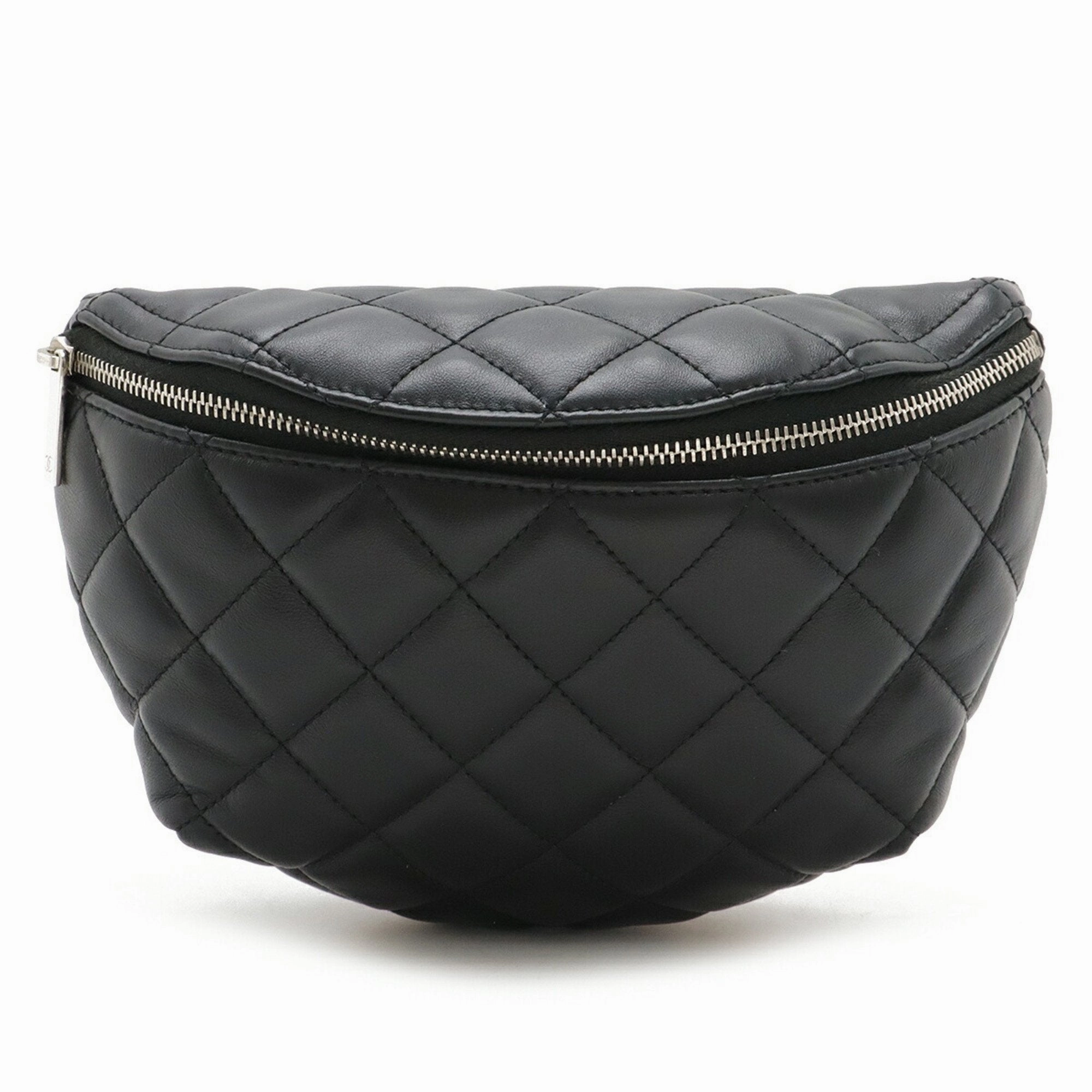 Chanel Matelasse Leather Sling Bag (Pre-Owned)