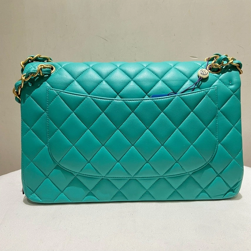 Chanel Preloved Double Flap Jumbo Lambskin Shoulder Bag in Turquoise