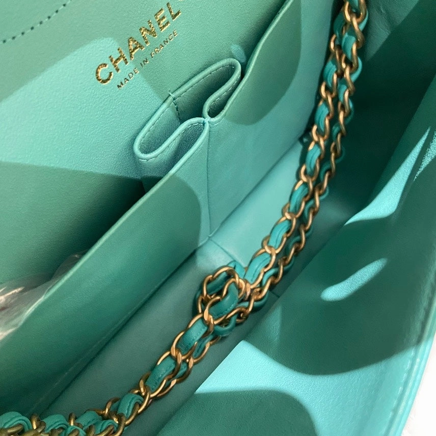 Chanel Preloved Double Flap Jumbo Lambskin Shoulder Bag in Turquoise