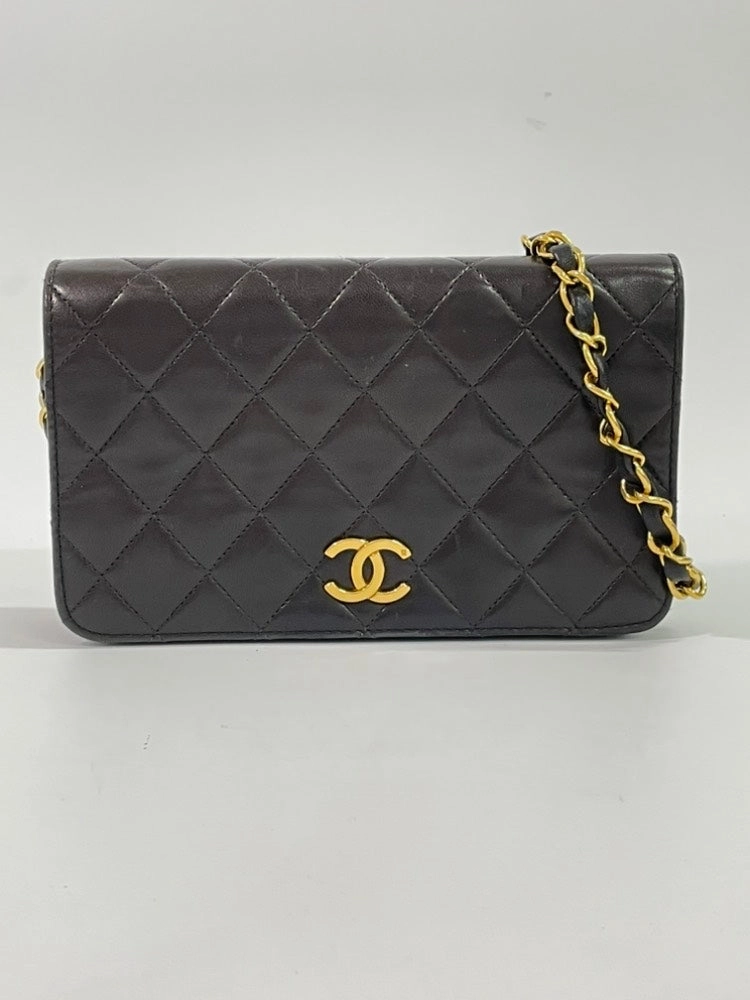CHANEL Vintage Flap Bag Black Leather Shoulder Bag