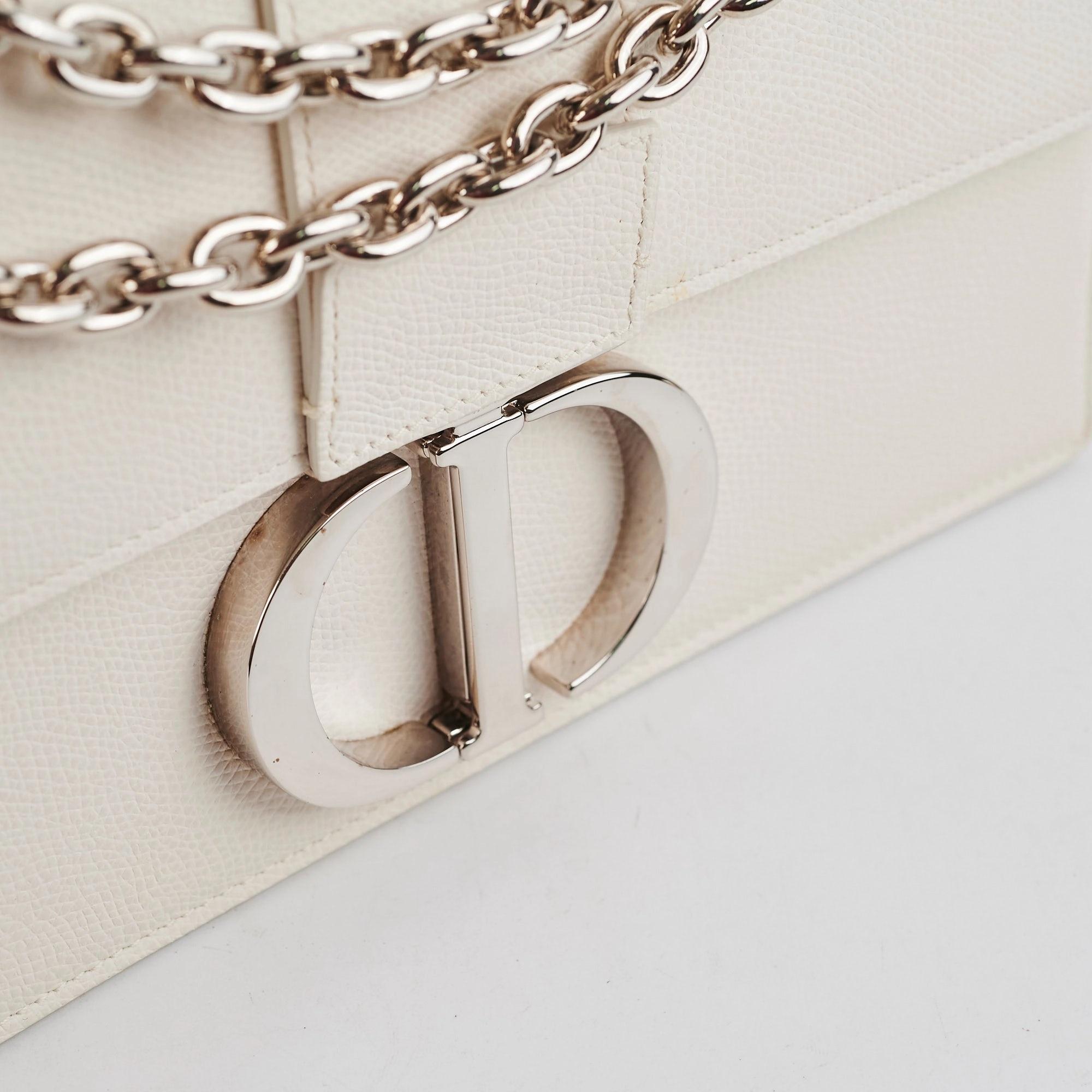Christian Dior Montaigne 30 White