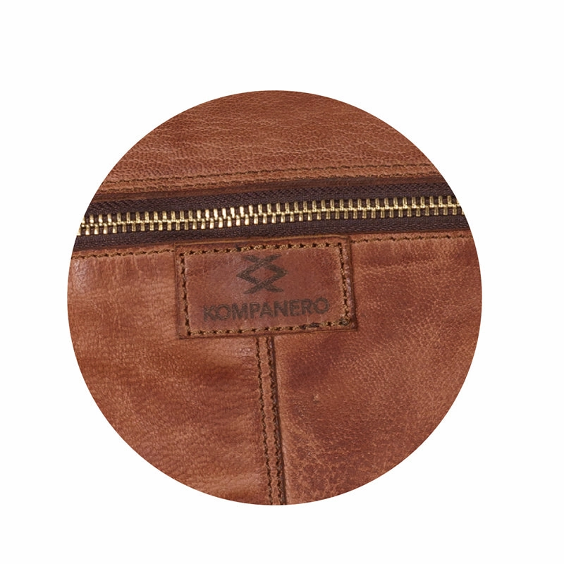 Clarissa - The Sling -Cognac