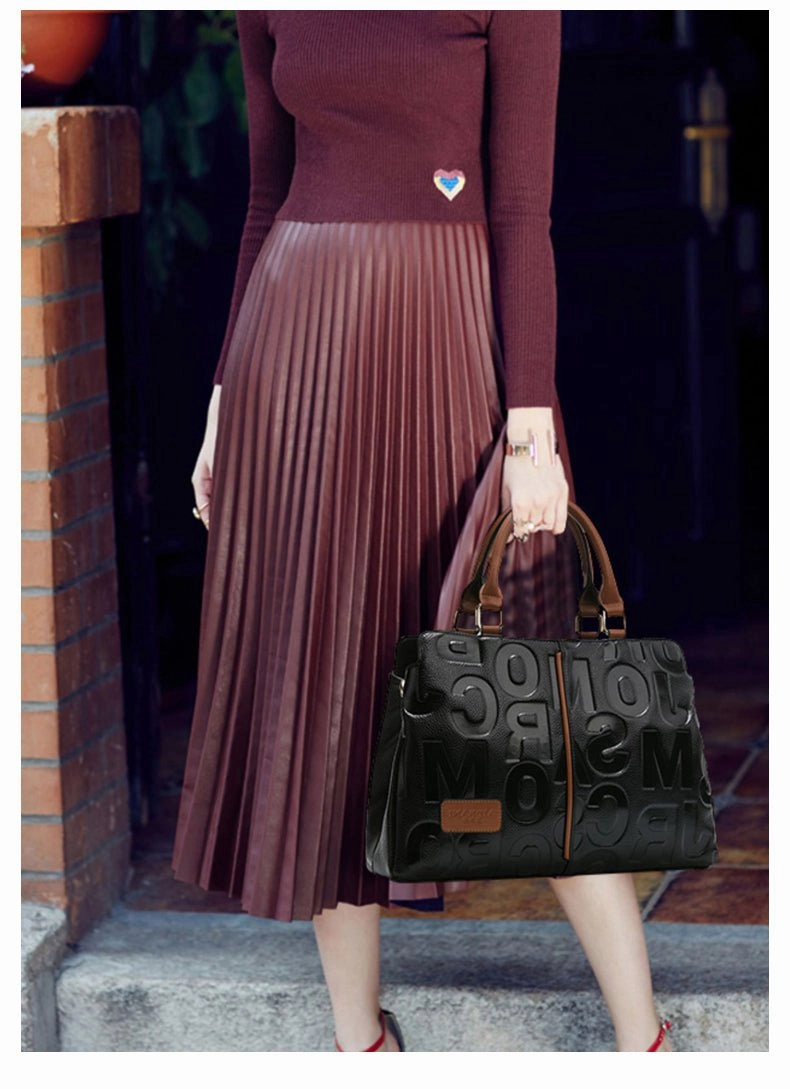 Classic Charm: Genuine Leather Tote for Women's Luxury Fashion