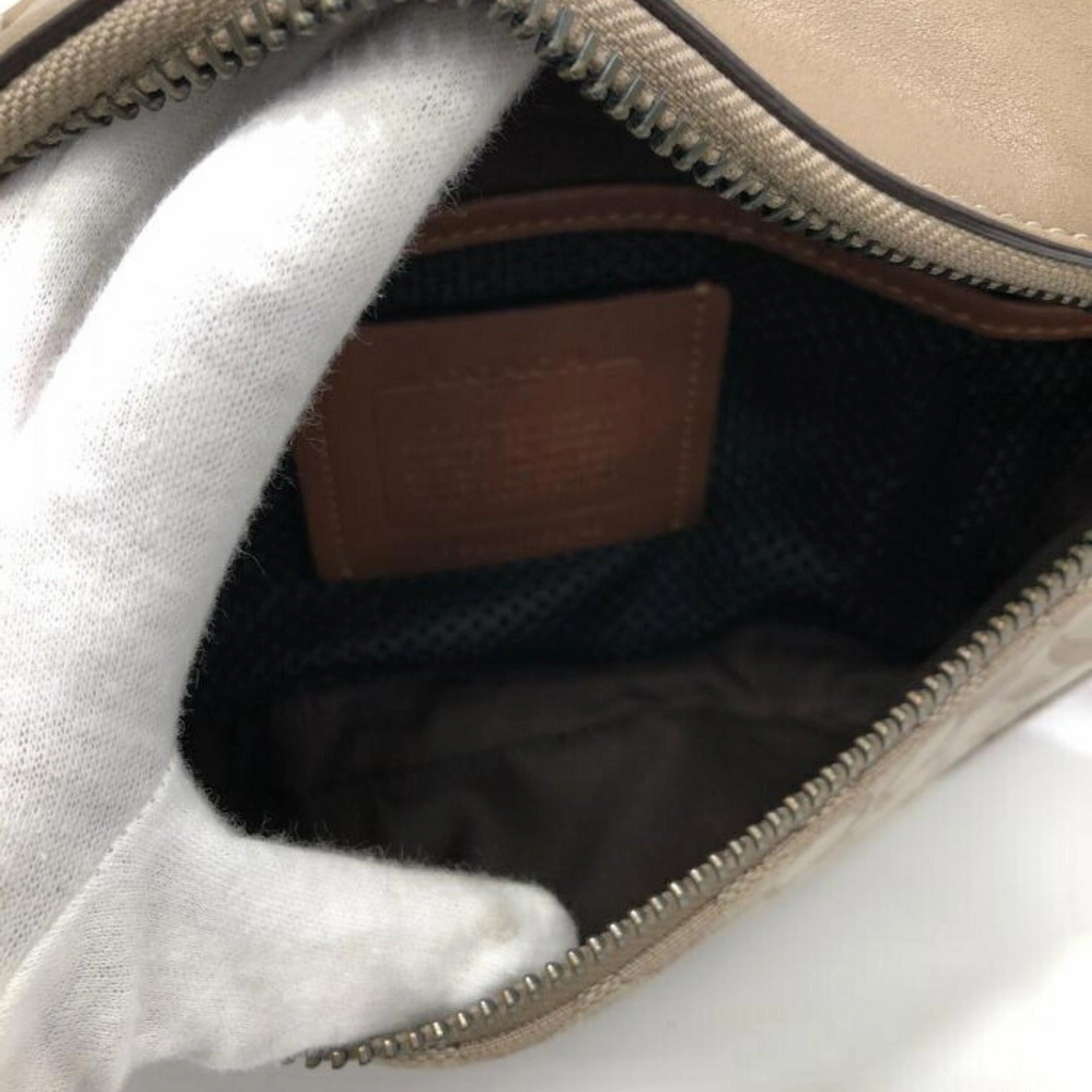 Coach Sling Bag (Pre-Owned)