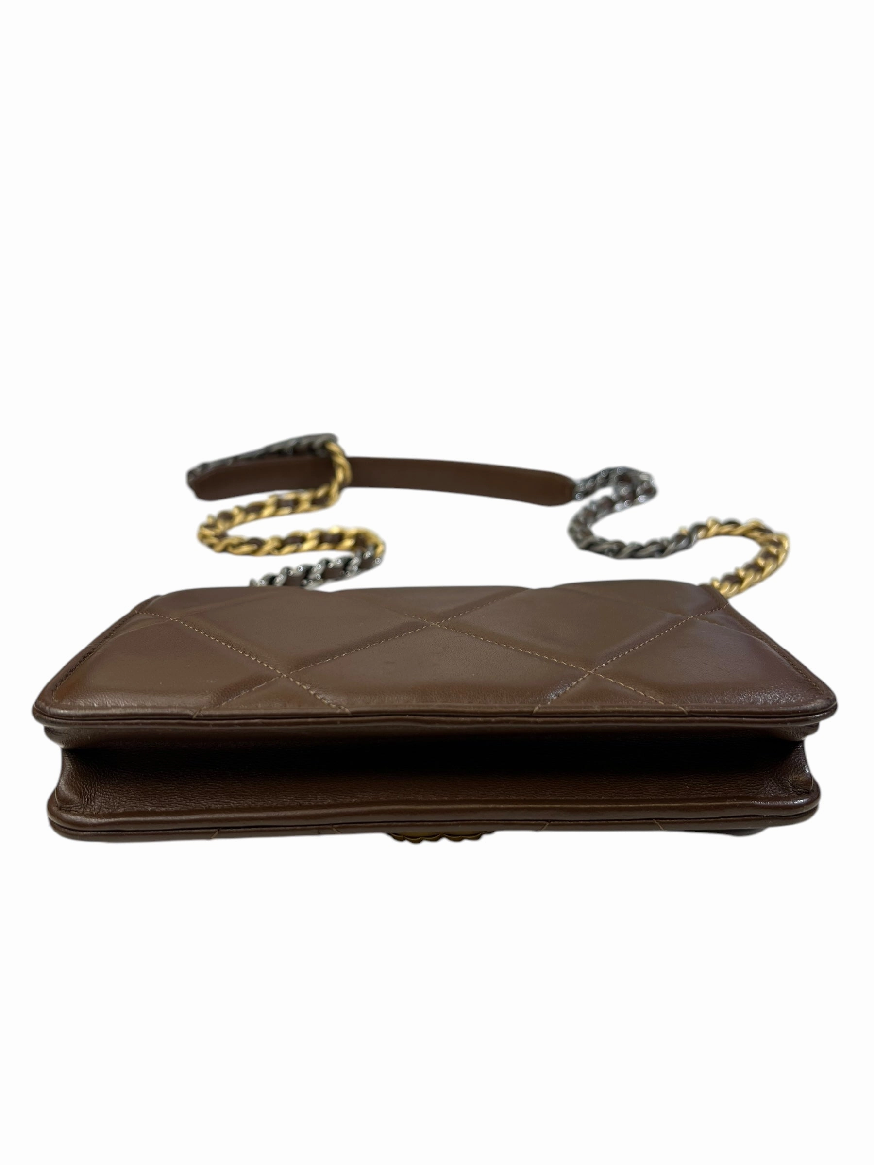 Crossbody Luxury Designer By Chanel, Size: Small