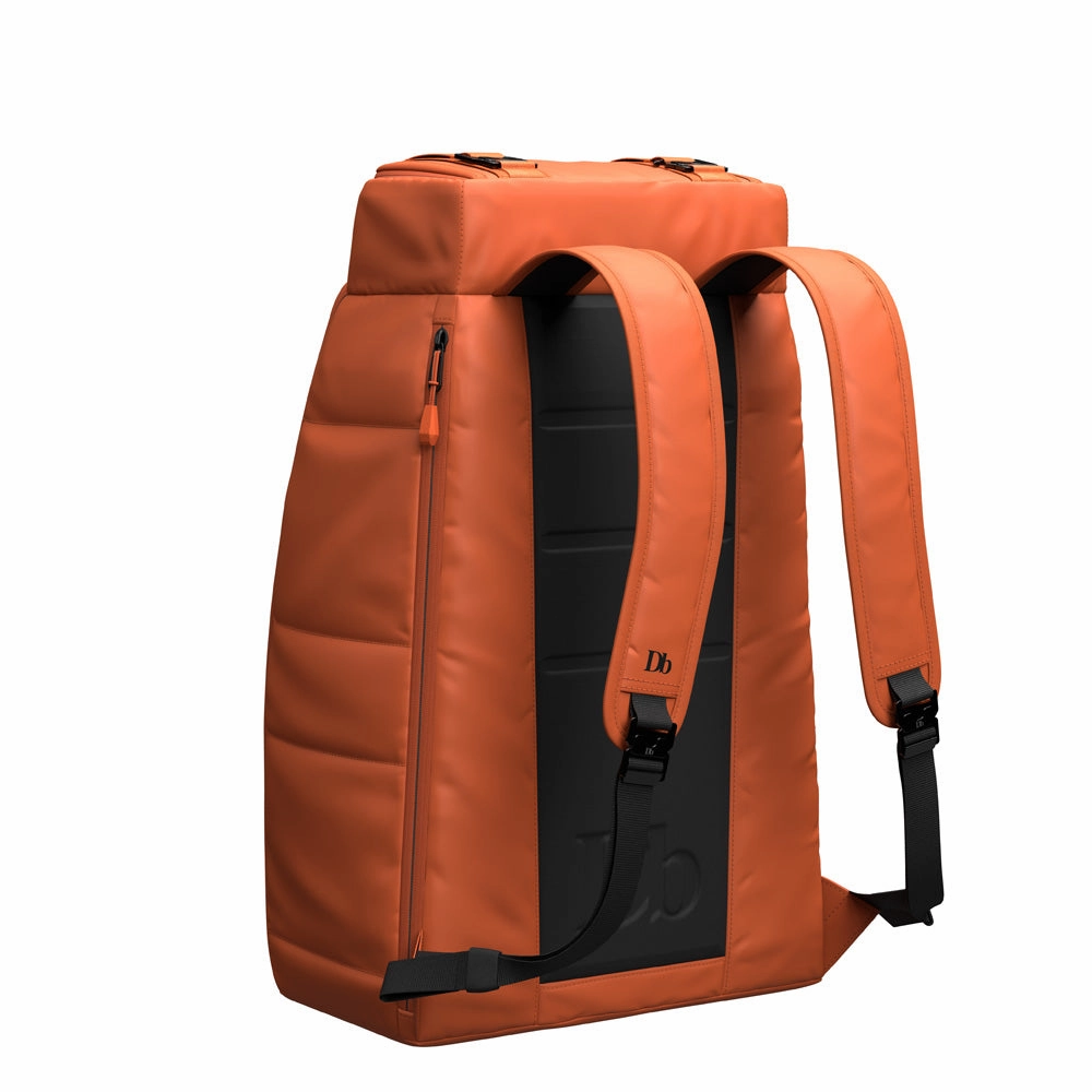 D_b_  Hugger 1st Generation Backpack 30L