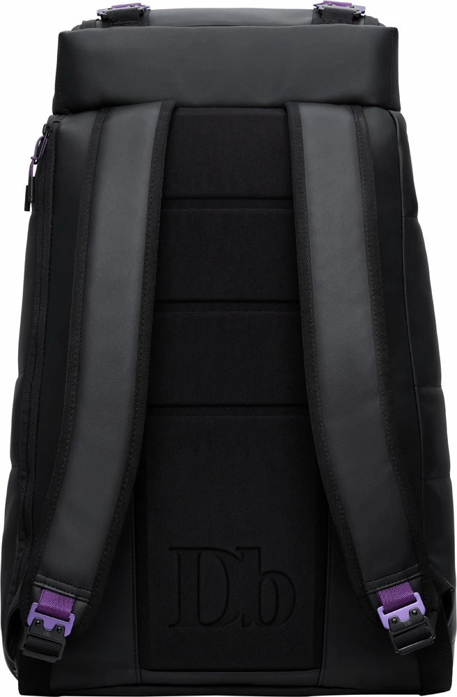 D_b_  Hugger 1st Generation Backpack 30L