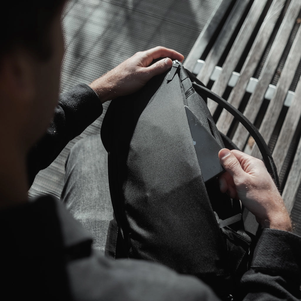 DAYFARER V2 Backpack