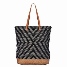Deka Straw Tote In Black