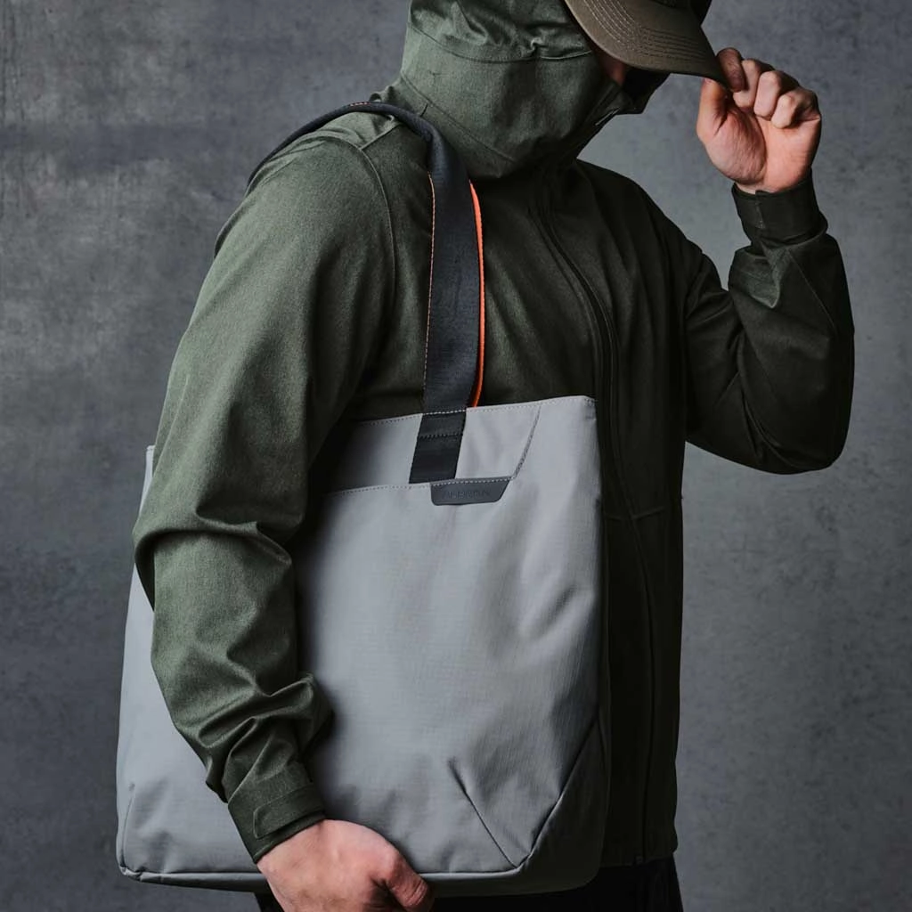 Elements Tote