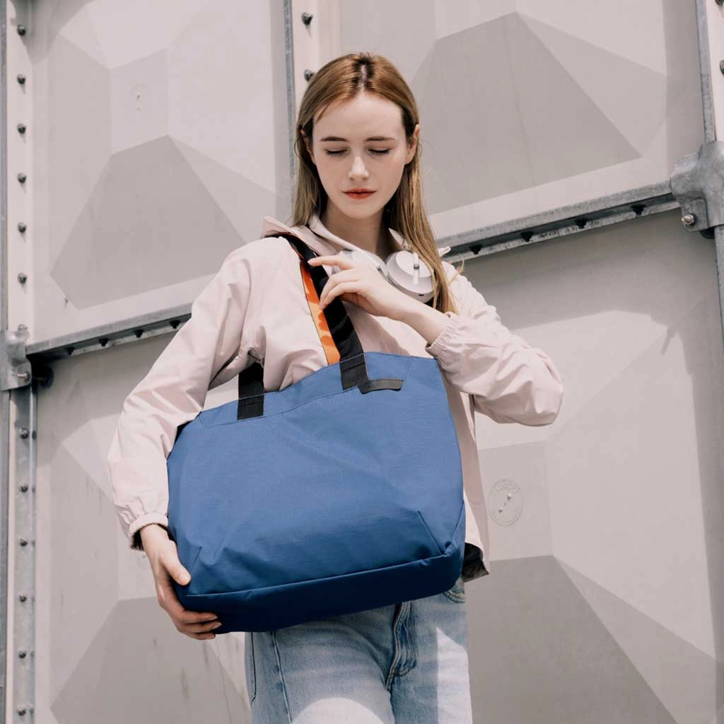 Elements Tote