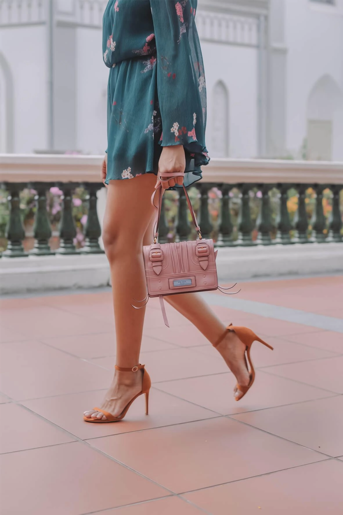 Etiquette Patch Shoulder Bag Loto