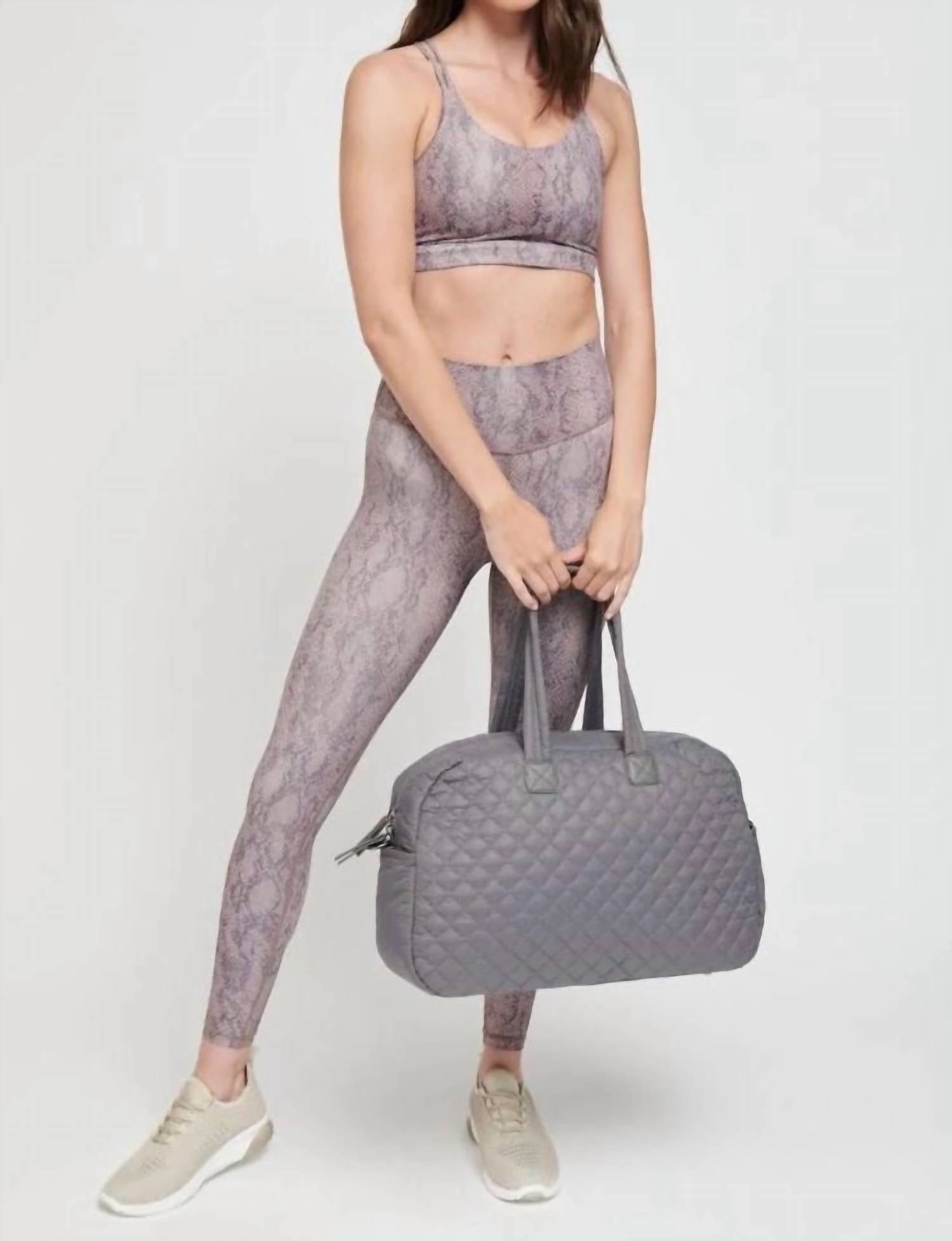 Getaway Duffle Bag In Taupe Gray