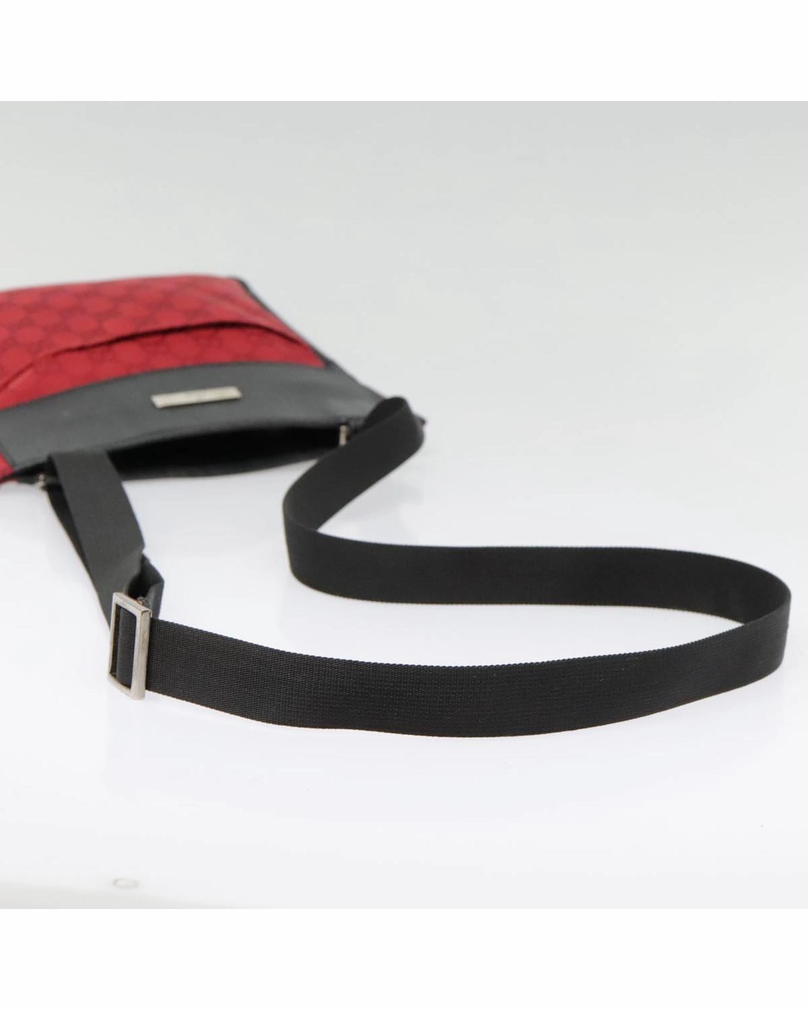 GG Canvas Shoulder Bag in Canvas Material