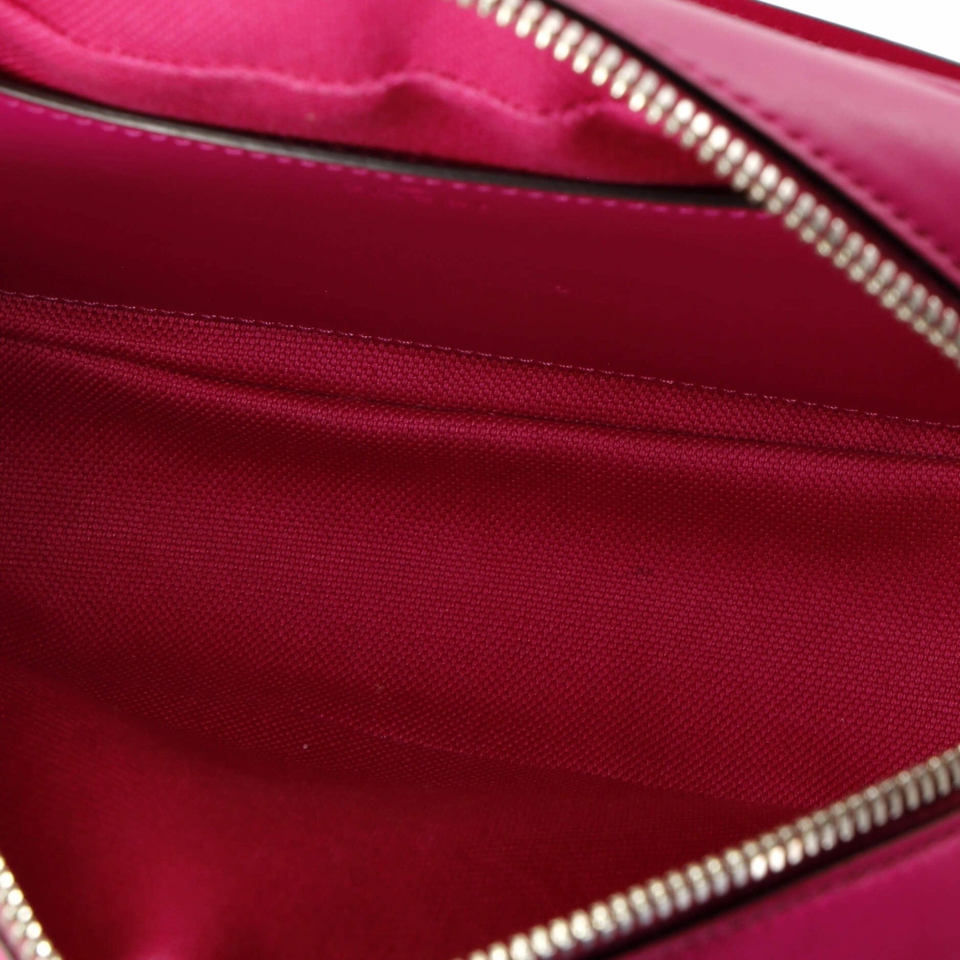 GG Marmont Monochrome Shoulder Bag Matelasse Leather Small