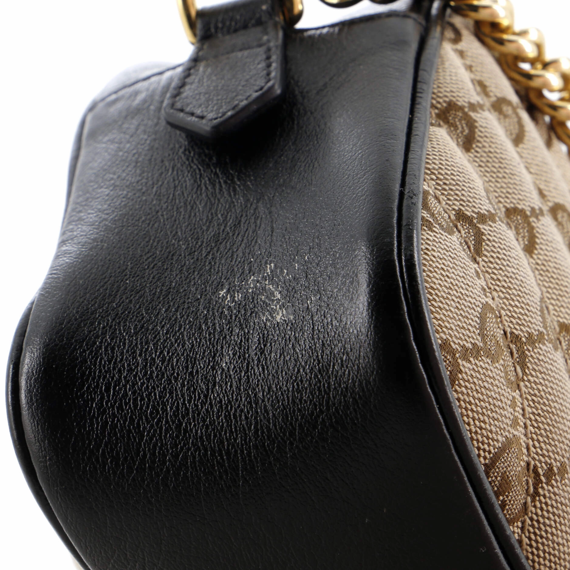GG Marmont Shoulder Bag Diagonal Quilted GG Canvas Small