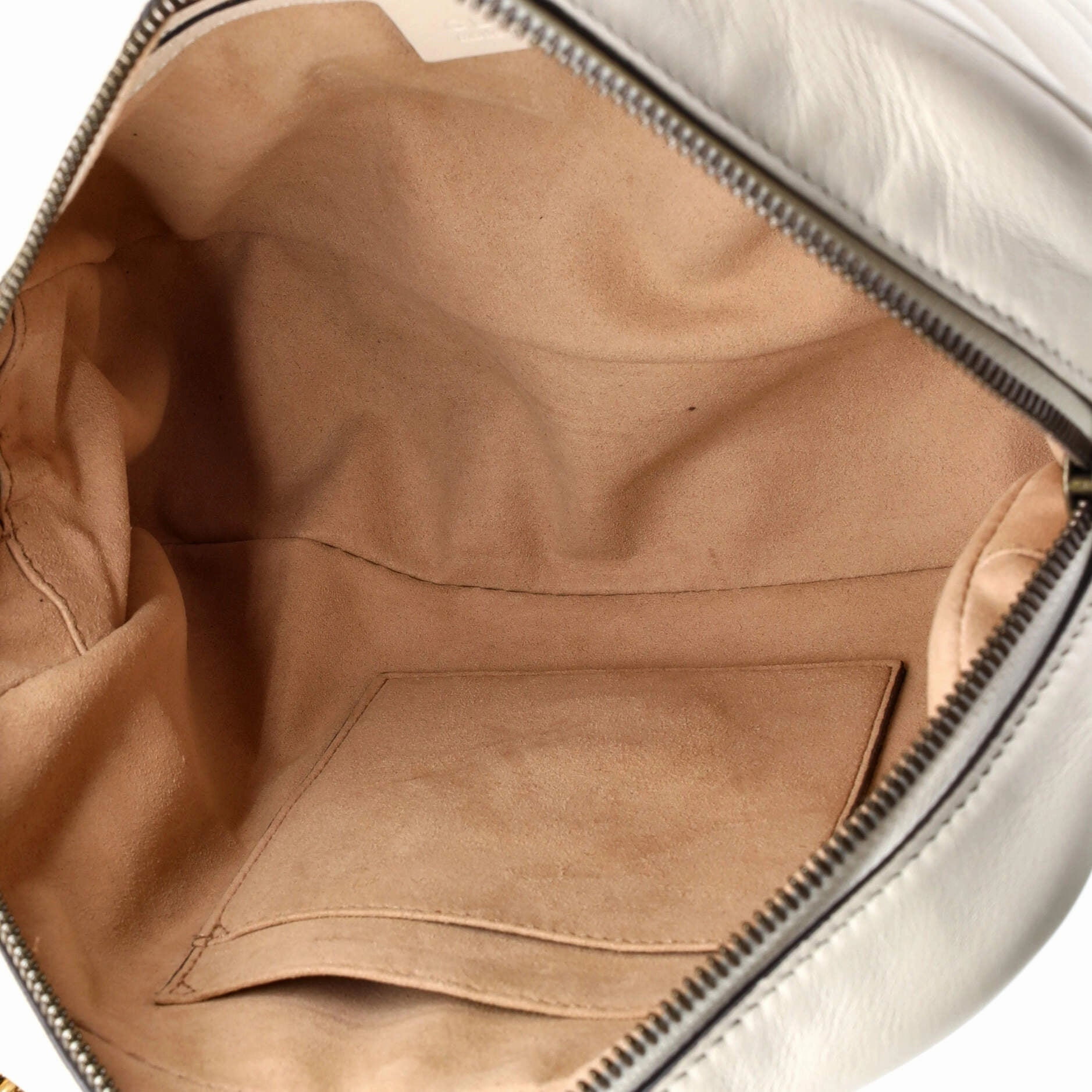 GG Marmont Shoulder Bag Matelasse Leather Medium