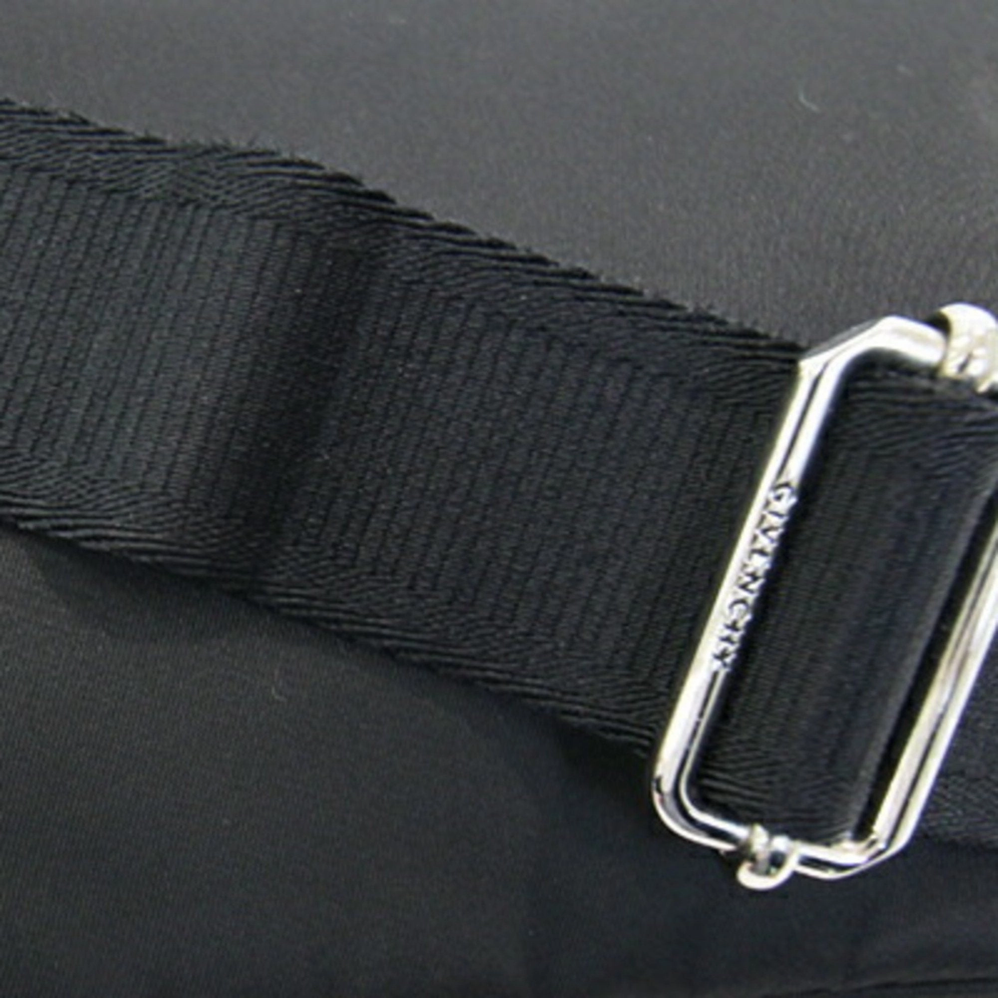 Givenchy Nylon Fanny Pack (Pre-Owned)