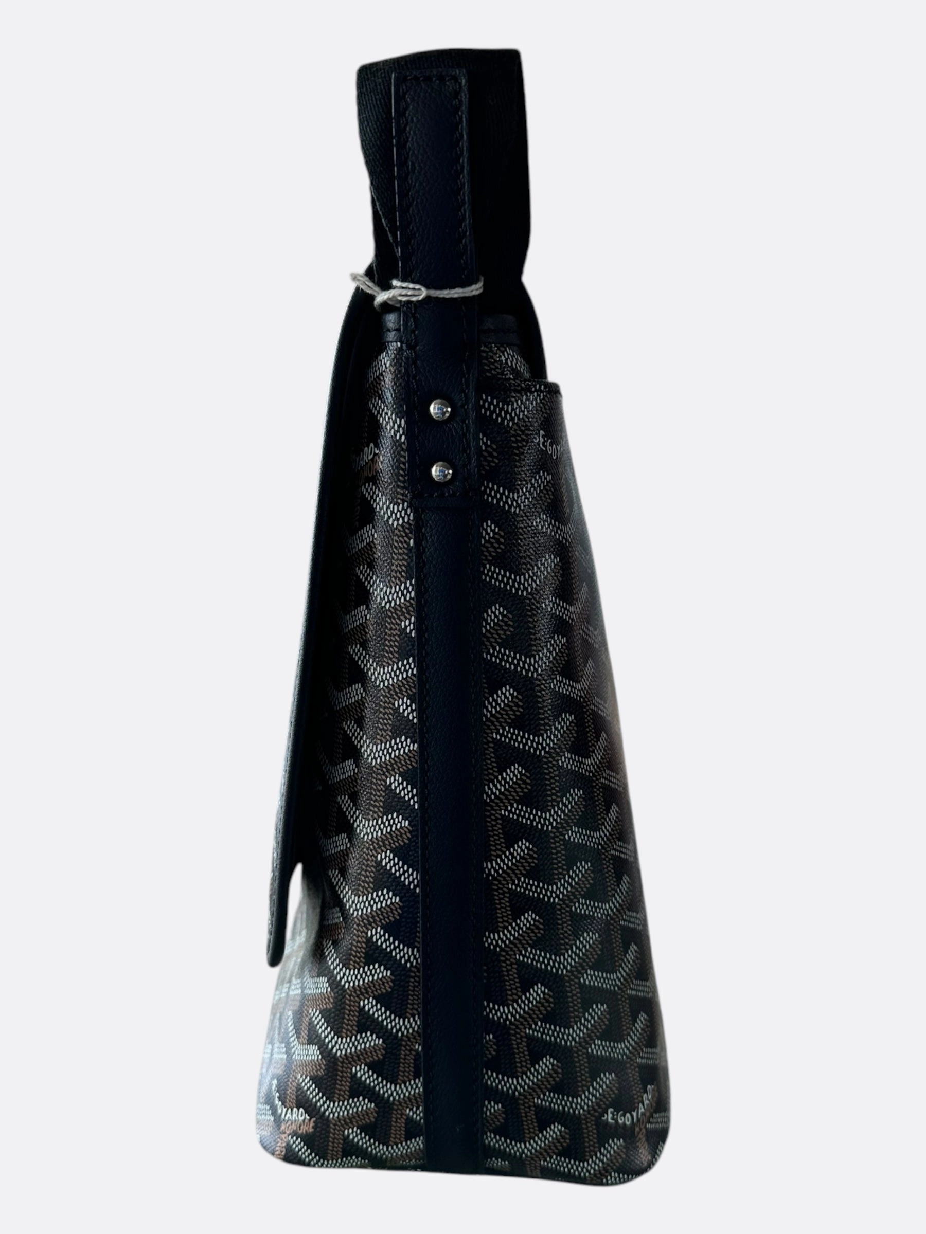 Goyard Black Capetien MM Messenger Bag
