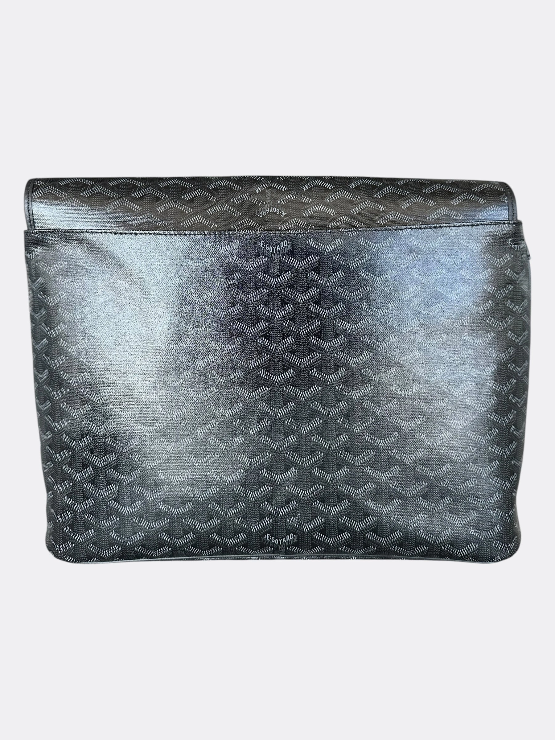 Goyard Jet Black Capetien MM Messenger Bag