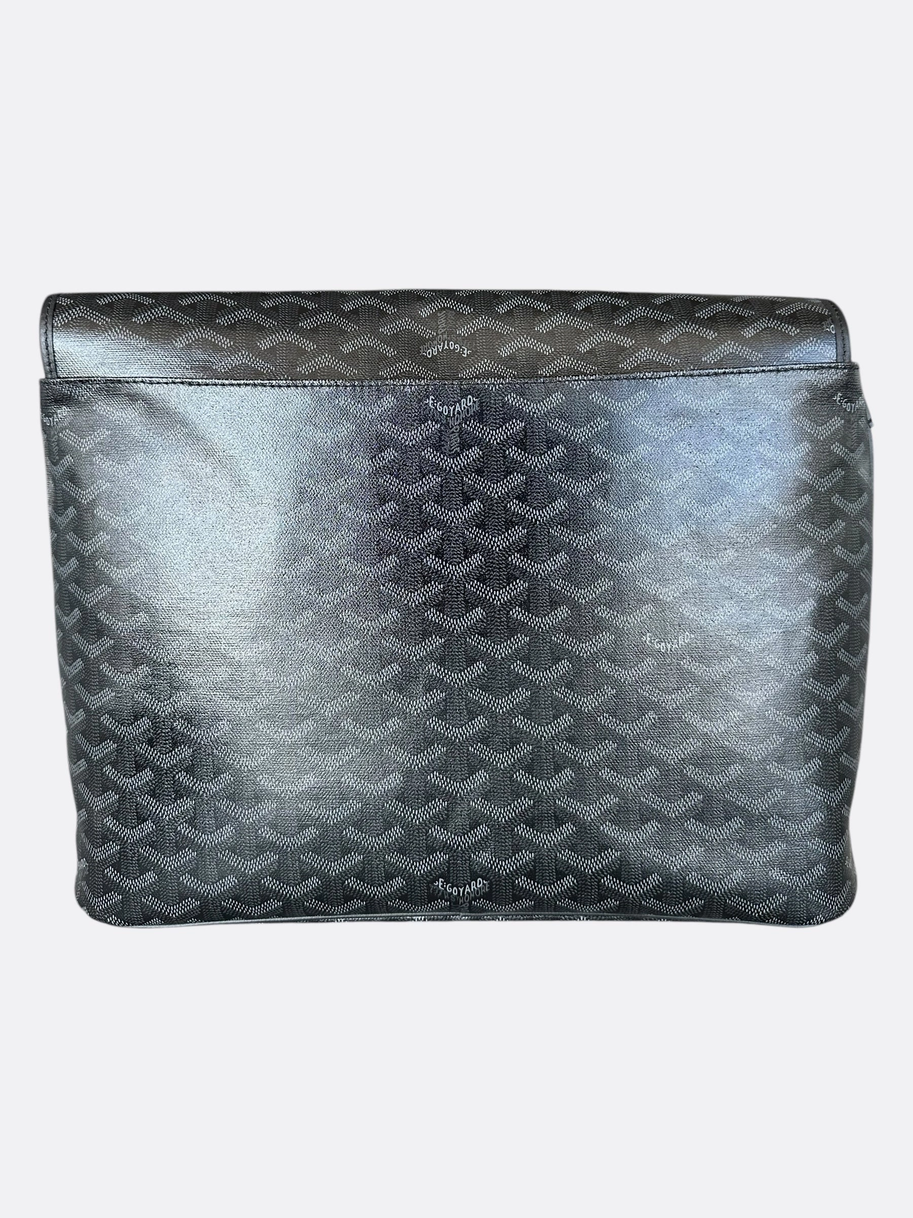 Goyard Jet Black Capetien MM Messenger Bag